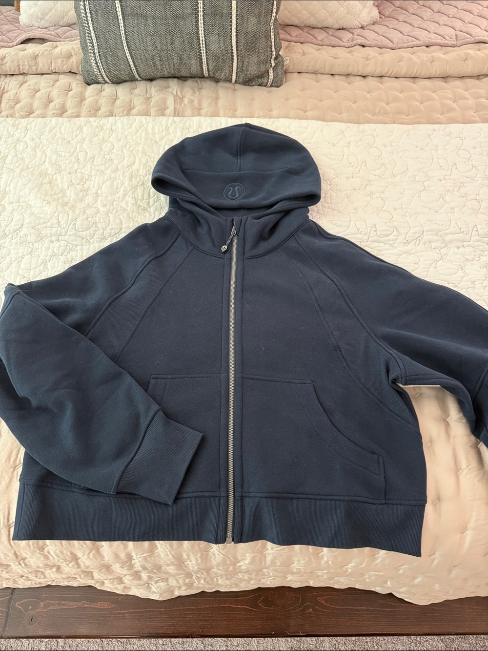 EUC Lululemon Scuba Full-Zip Hoodie M/L Navy